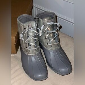 Sperry Women's Charcoal and Silver Winter Boots